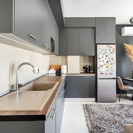 Elegant, Modern & Spacious Apartment In Thessaloniki With Balcony Dış mekan fotoğraf