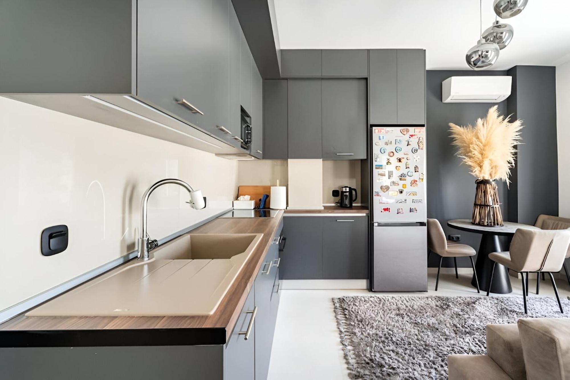 Elegant, Modern & Spacious Apartment In Thessaloniki With Balcony Dış mekan fotoğraf